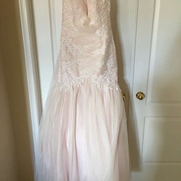 BRAND NEW WEDDING DRESS! - Picture 7 of 7